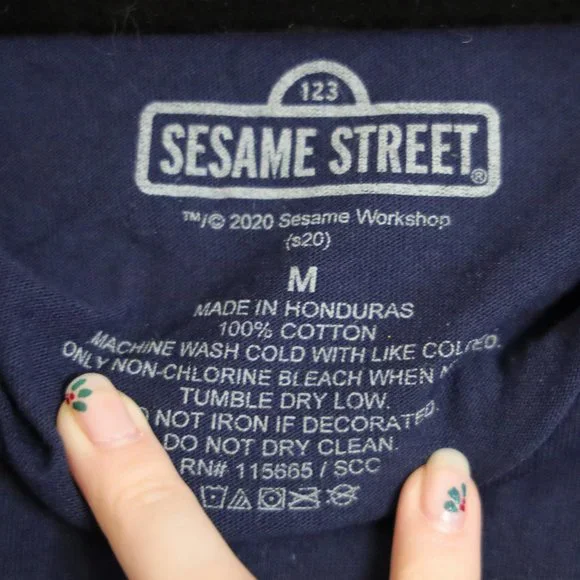 Sesame Street Navy Blue Elmo T-shirt - Picture 2 of 2